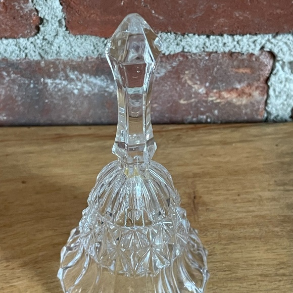 Vintage Crystal Bell. 5 1/4” tall. - Picture 3 of 3